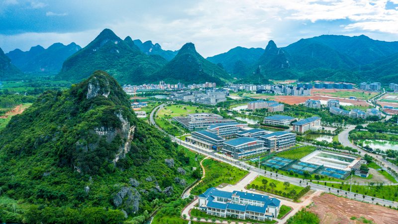 揭秘小型SMT贴片加工：关键技术与选厂要点