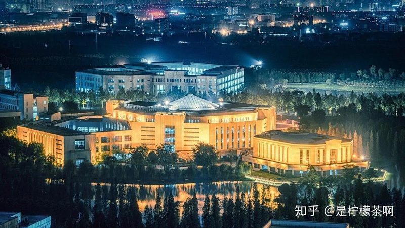 高精度PCB板铜厚选择：关键因素与误区解析**